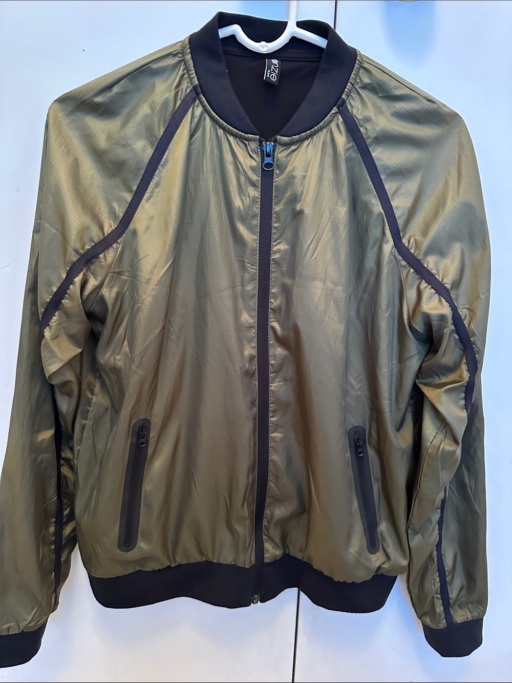 ONZIE Flow After Yoga Bomber Jacket Lightweight Olive Green Size S/M